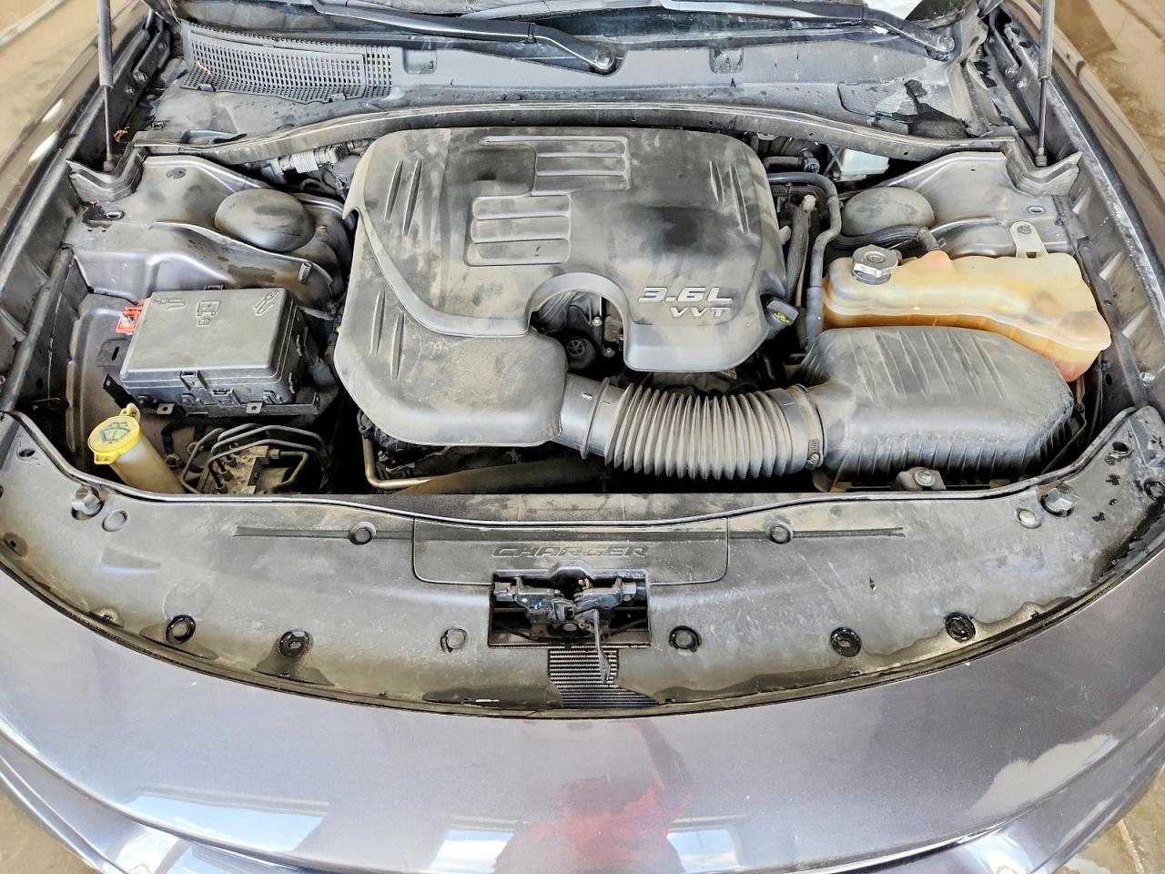 2016 DODGE CHARGER SE photo 11