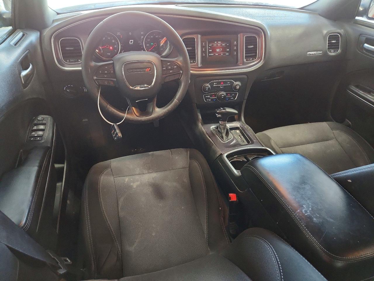 2016 DODGE CHARGER SE photo 8