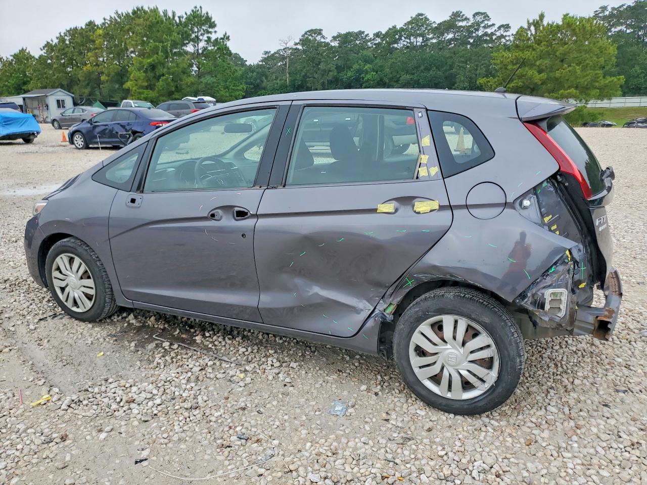 2017 HONDA FIT LX photo 2