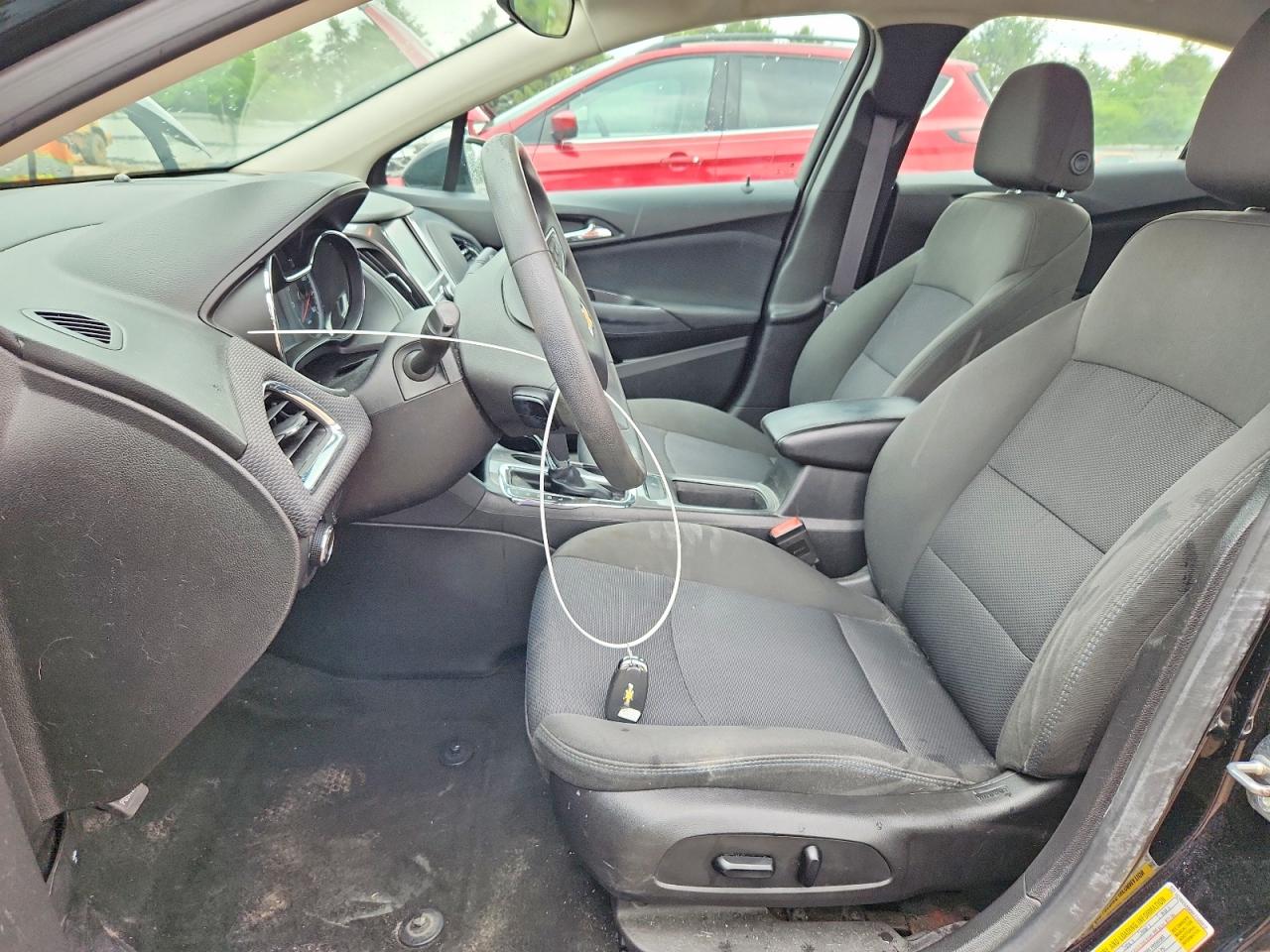 2017 CHEVROLET CRUZE LT photo 13