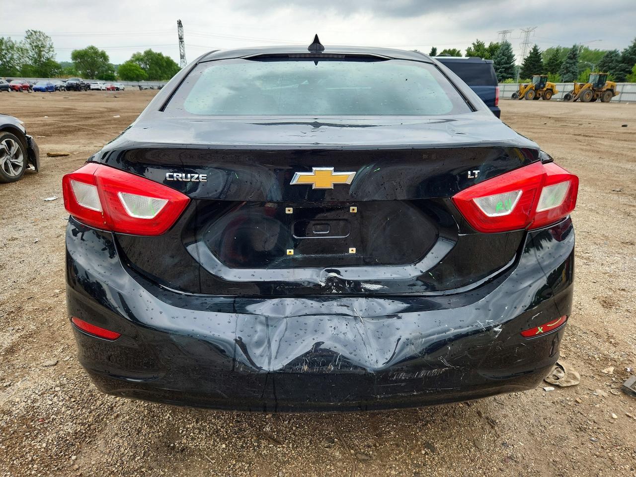 2017 CHEVROLET CRUZE LT photo 11