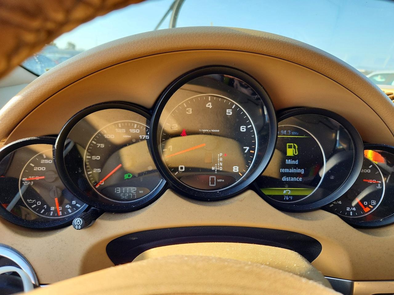 2011 PORSCHE CAYENNE photo 25