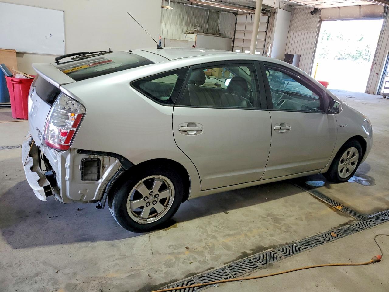 2007 TOYOTA PRIUS BASE photo 5