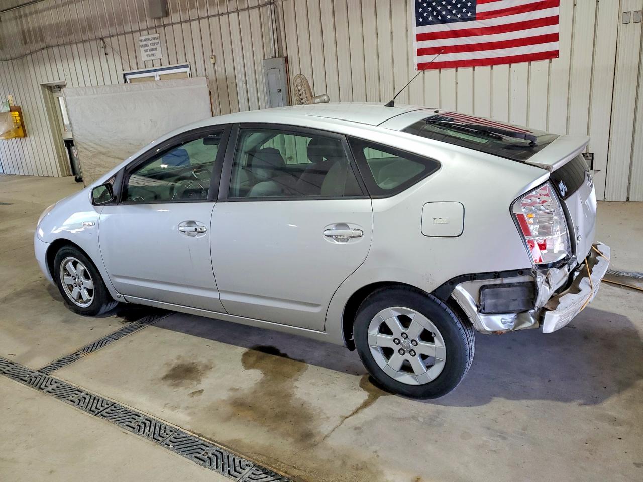 2007 TOYOTA PRIUS BASE photo 3