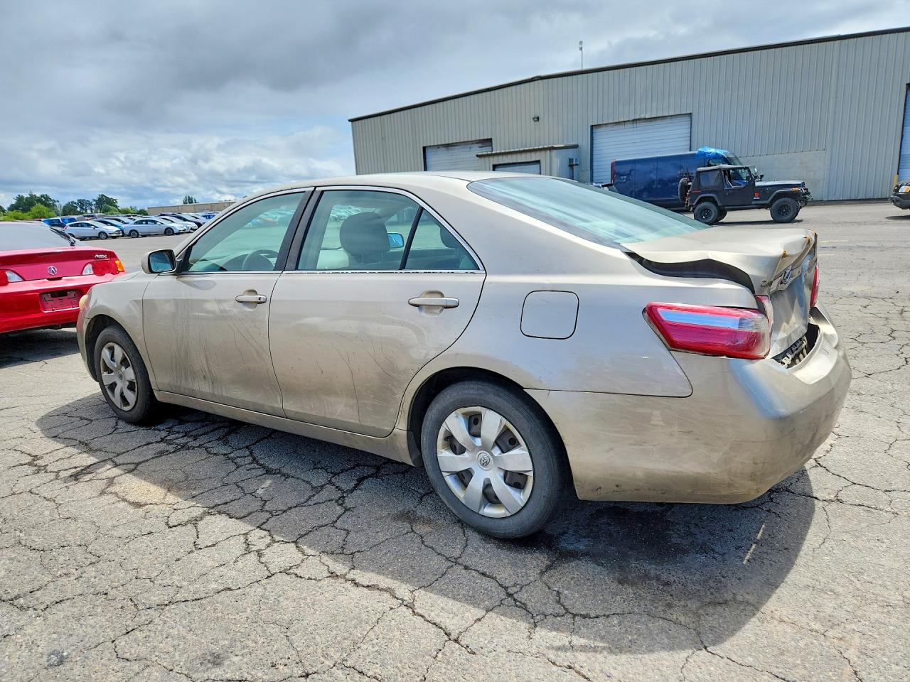 2007 TOYOTA CAMRY LE photo 2