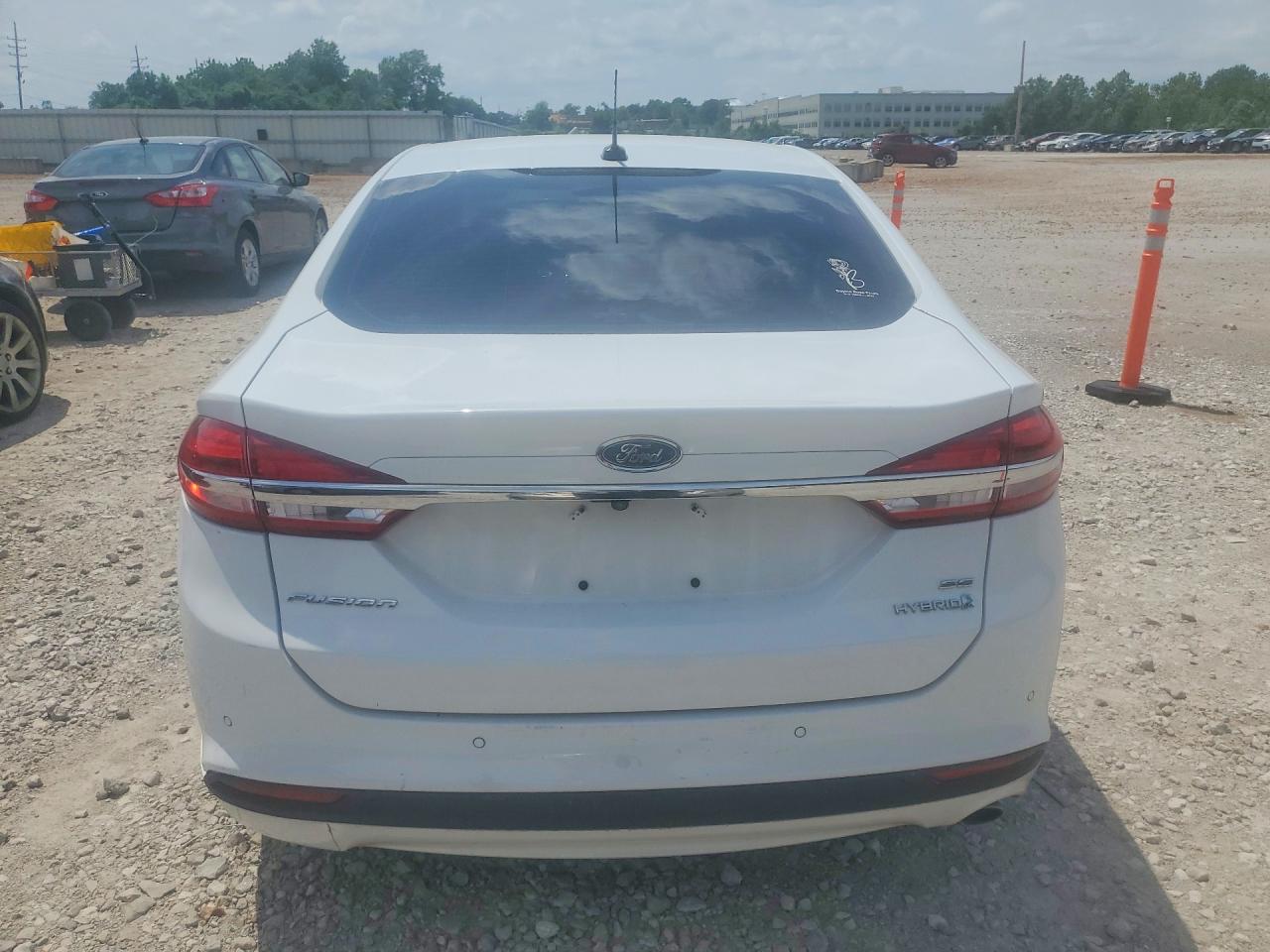 2017 FORD FUSION SE HYBRID photo 11