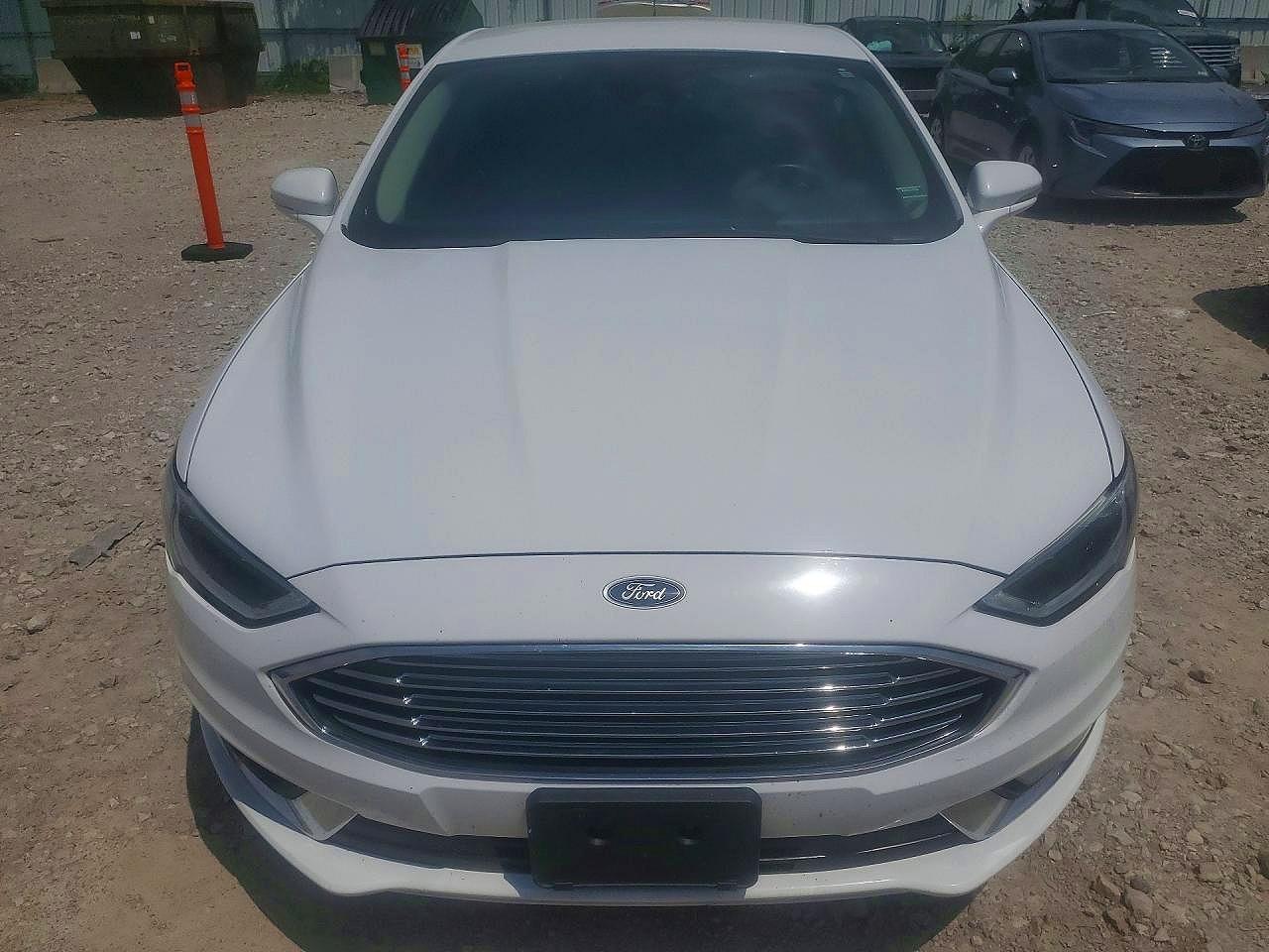 2017 FORD FUSION SE HYBRID photo 9