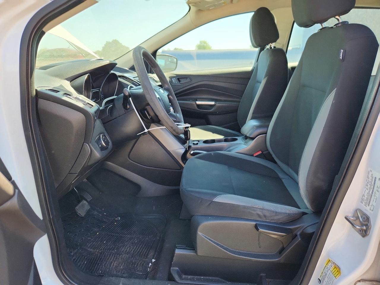 2014 FORD ESCAPE S photo 19