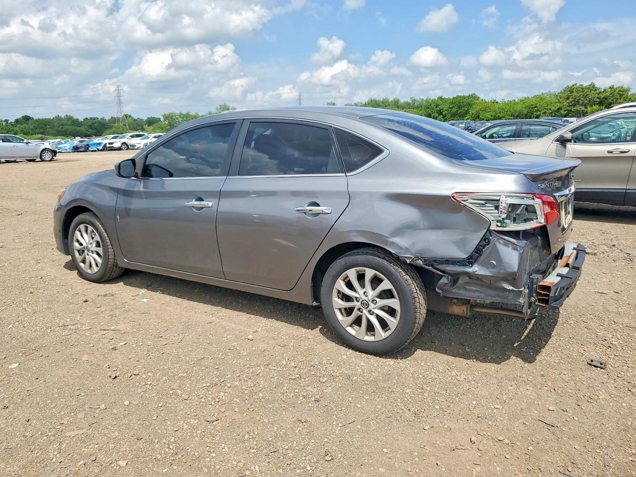 2018 NISSAN SENTRA S photo 3