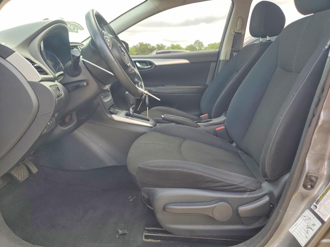 2018 NISSAN SENTRA S photo 13