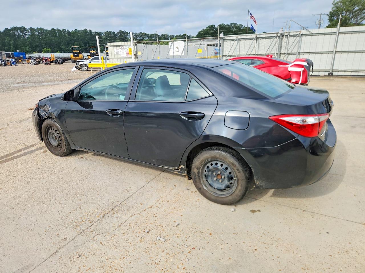 2014 TOYOTA COROLLA L photo 3
