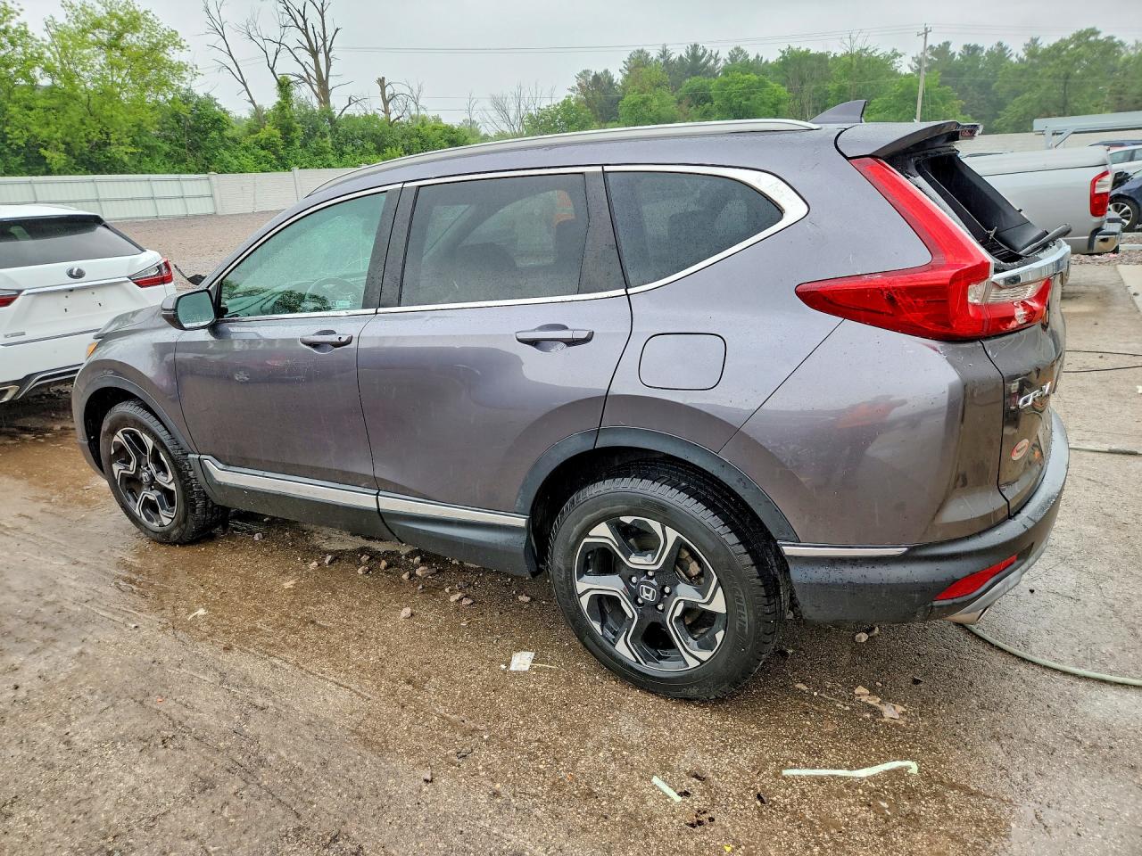 2018 HONDA CR-V TOURING photo 4