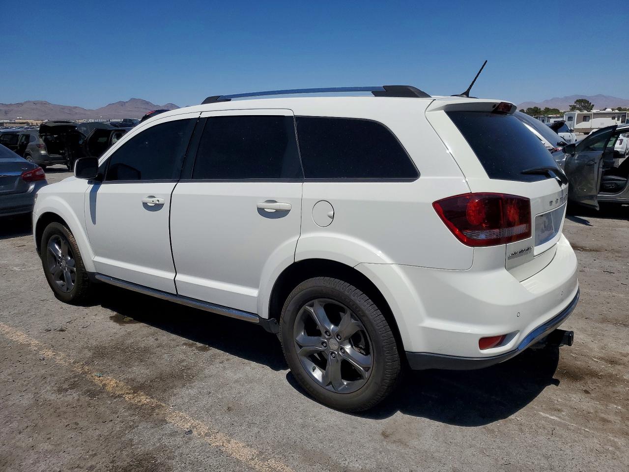 2015 DODGE JOURNEY CROSSROAD photo 2