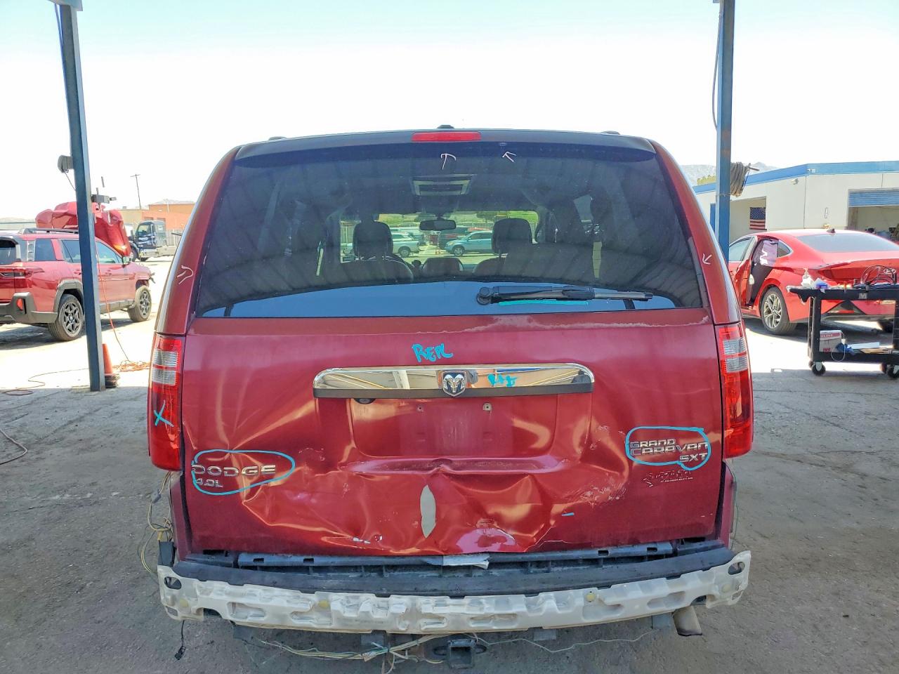 2010 DODGE GRAND CARAVAN SXT photo 16