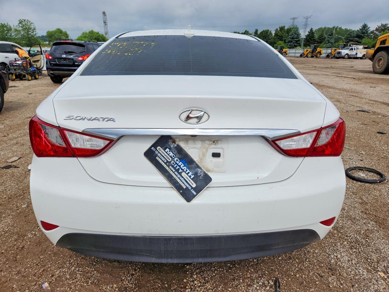 2014 HYUNDAI SONATA GLS photo 11
