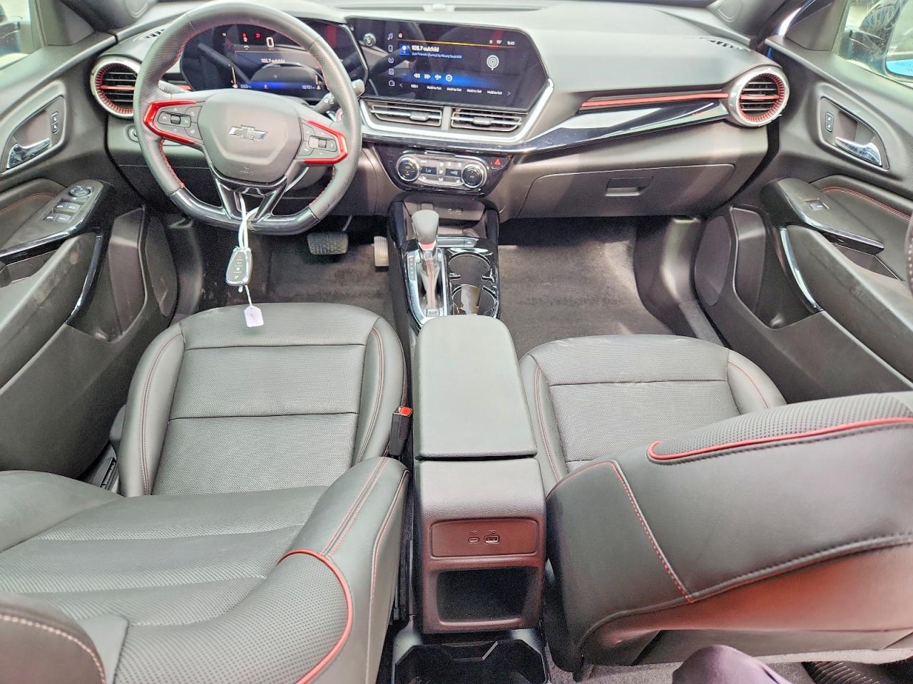 2025 CHEVROLET TRAX 2RS photo 15