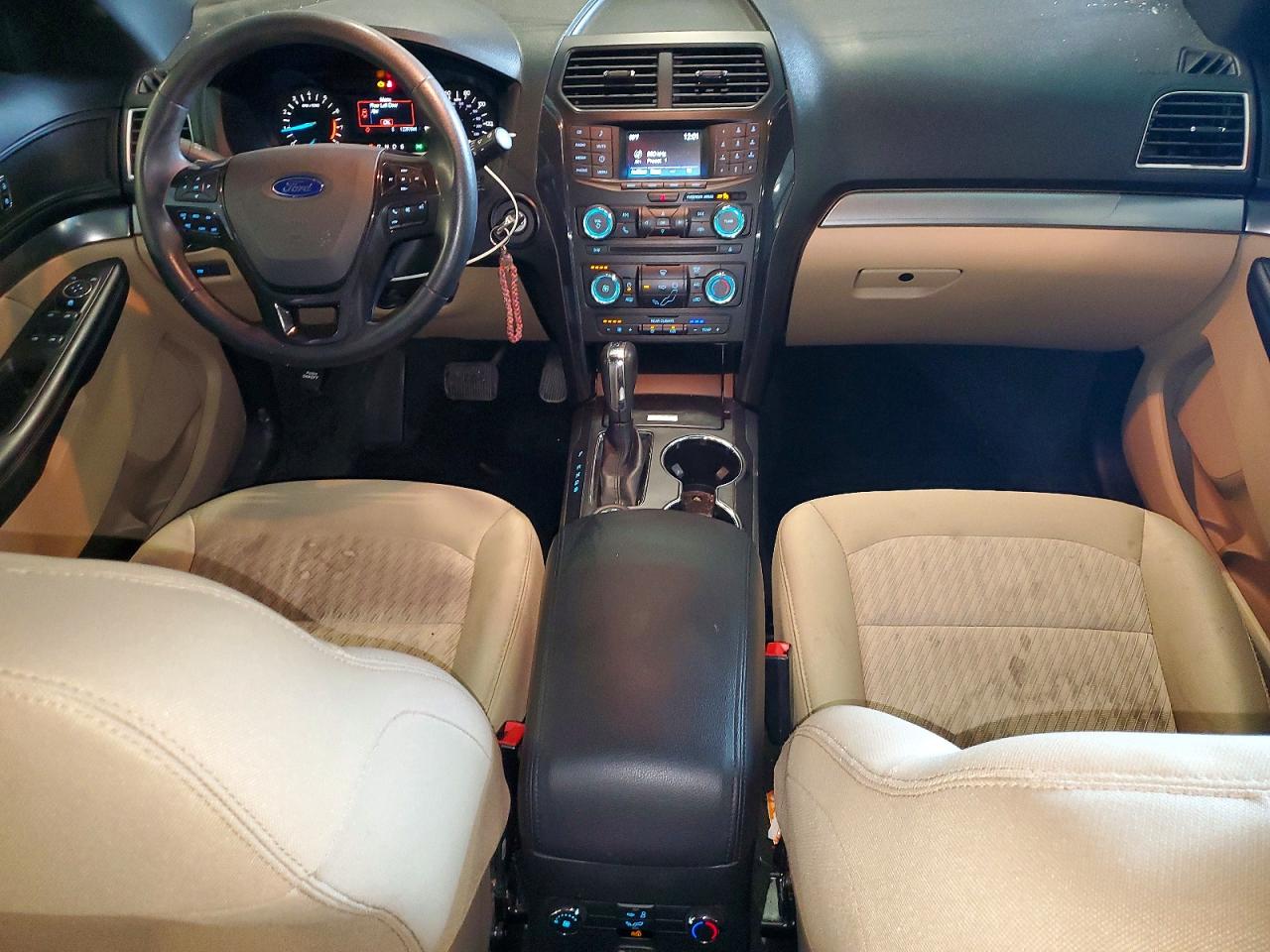 2017 FORD EXPLORER photo 15