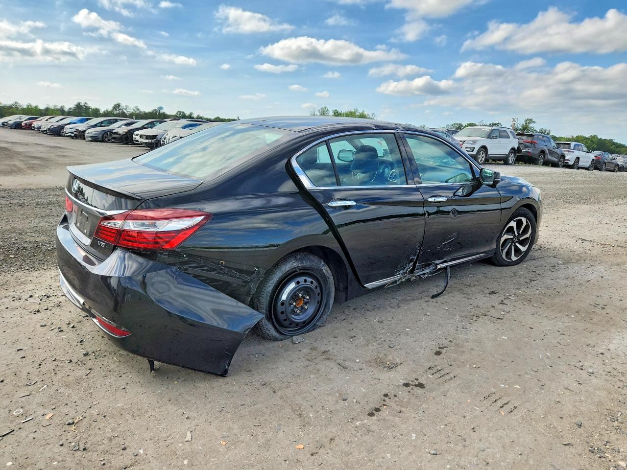 2017 HONDA ACCORD EXL photo 5
