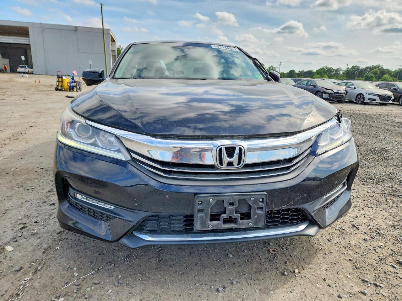 2017 HONDA ACCORD EXL photo 9