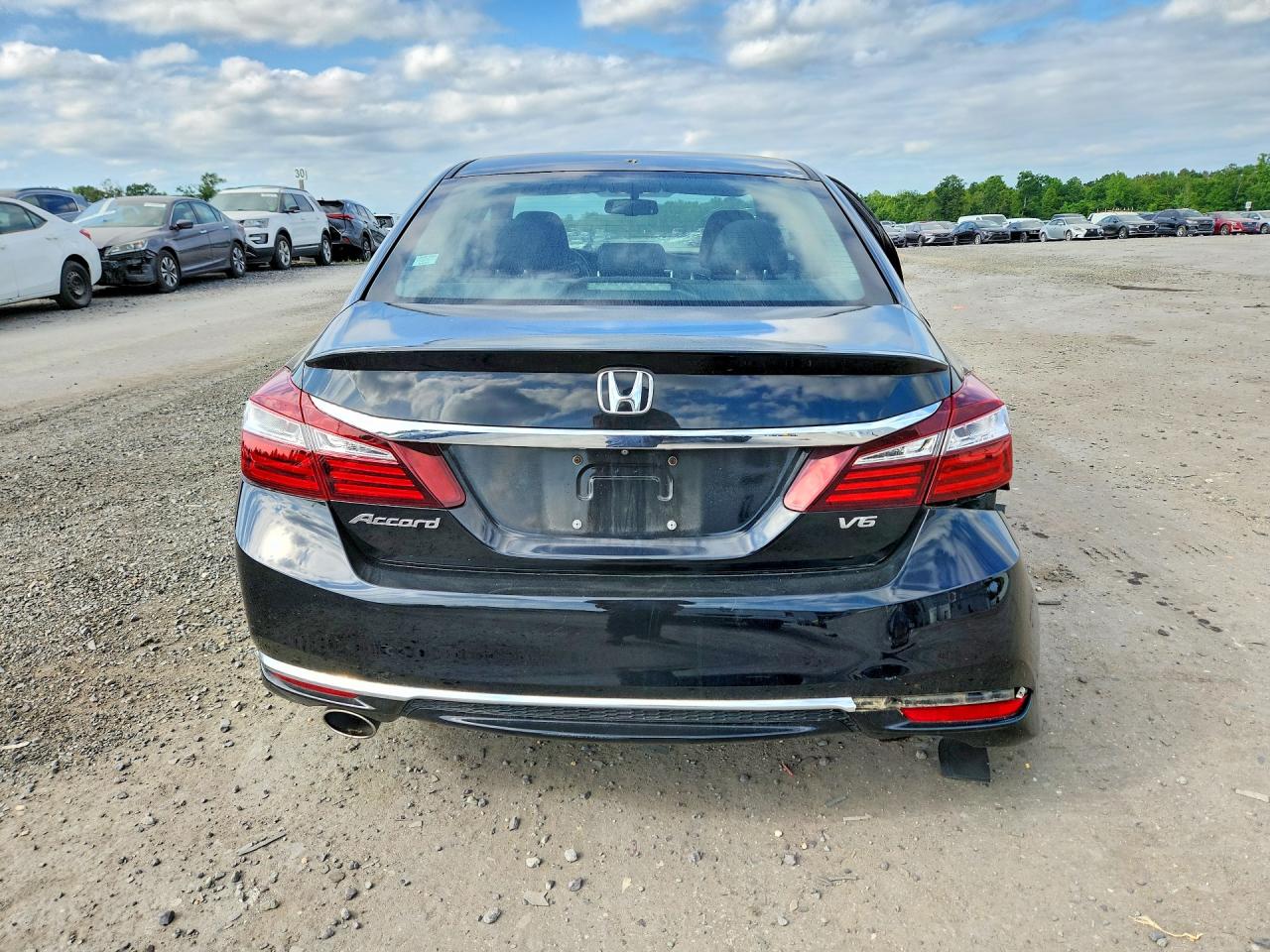 2017 HONDA ACCORD EXL photo 11