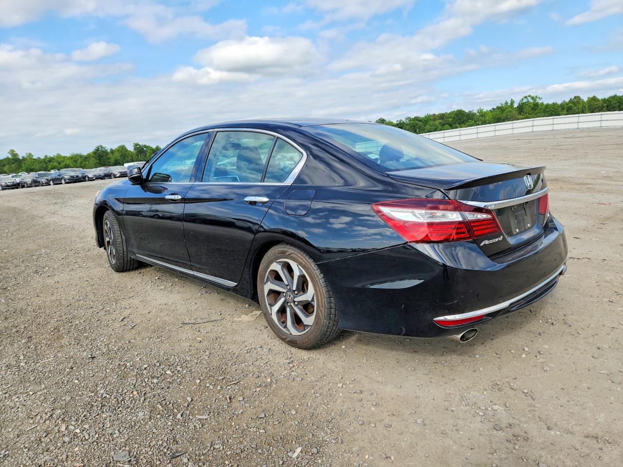 2017 HONDA ACCORD EXL photo 3