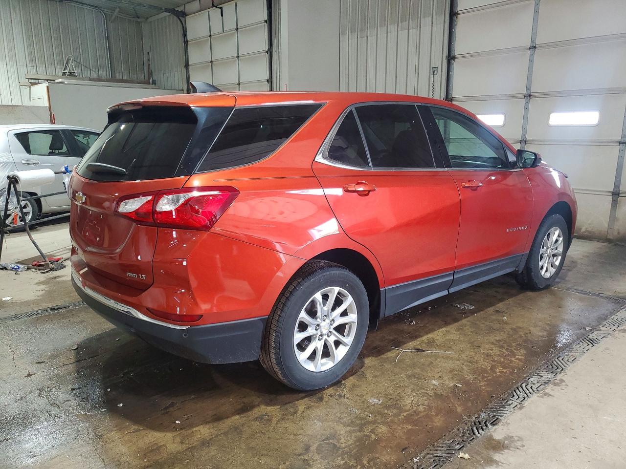 2020 CHEVROLET EQUINOX LT photo 5