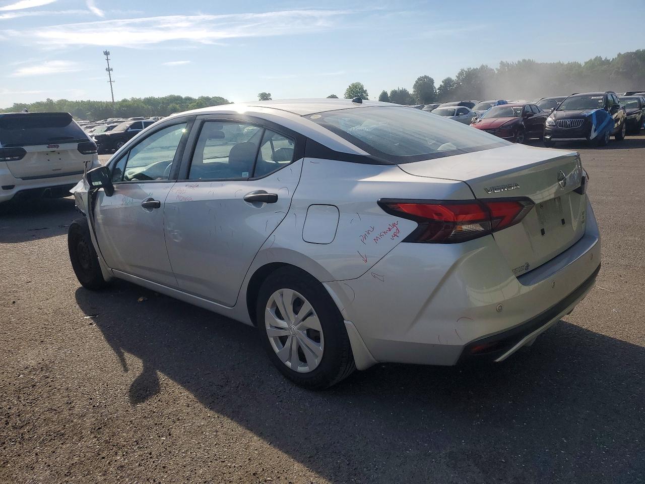 2020 NISSAN VERSA S photo 4