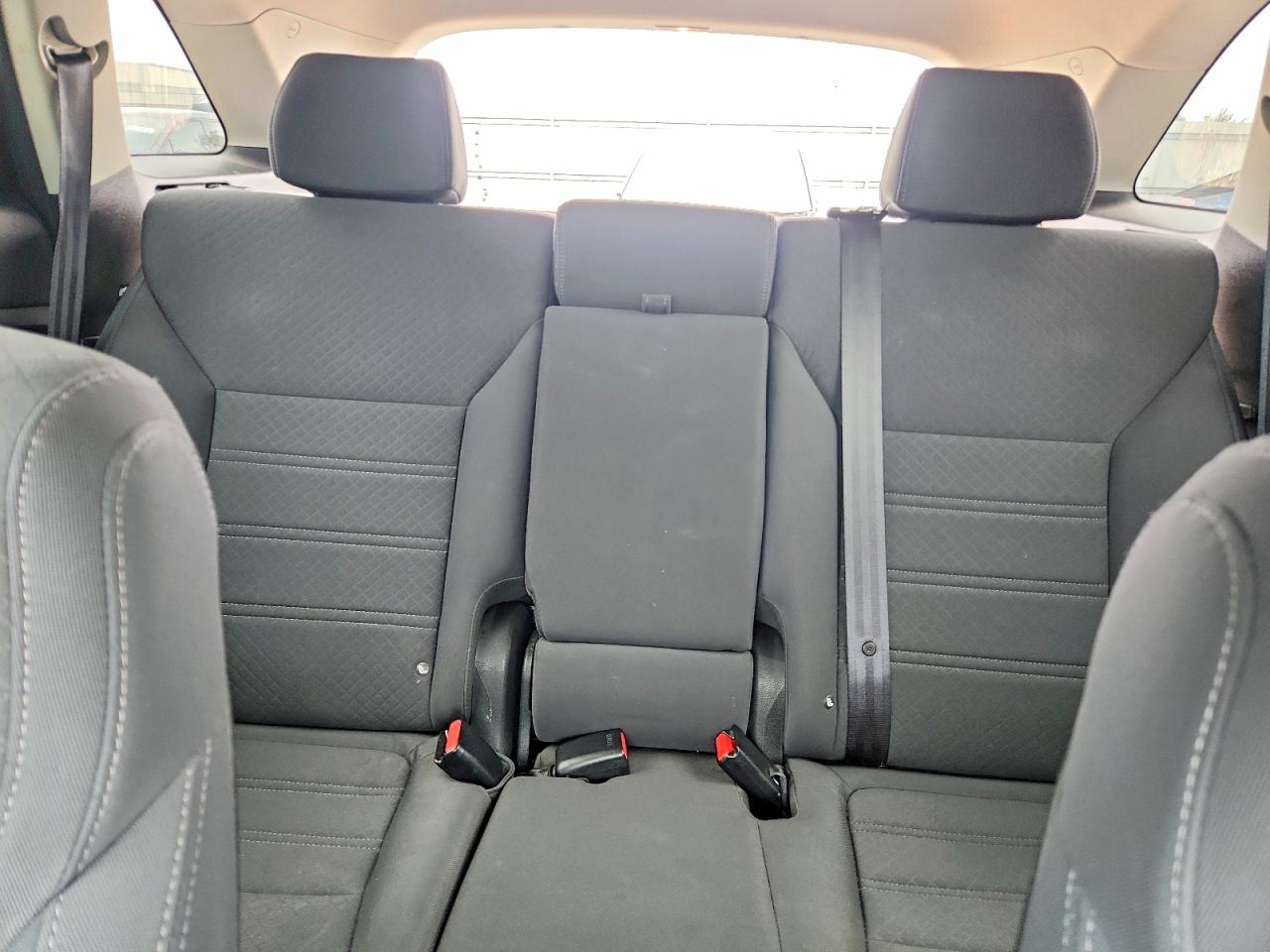 2016 KIA SORENTO LX photo 19