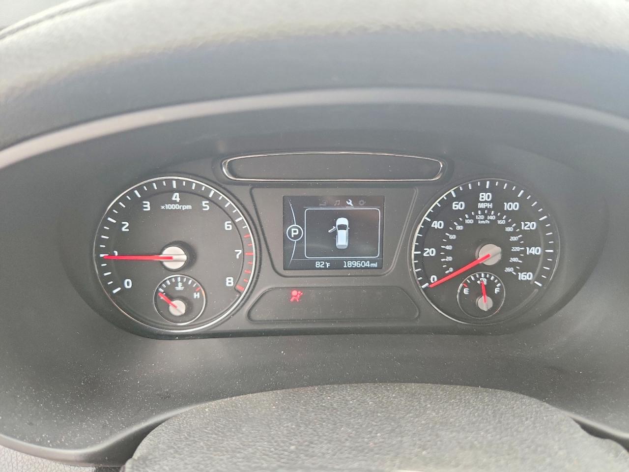 2016 KIA SORENTO LX photo 17