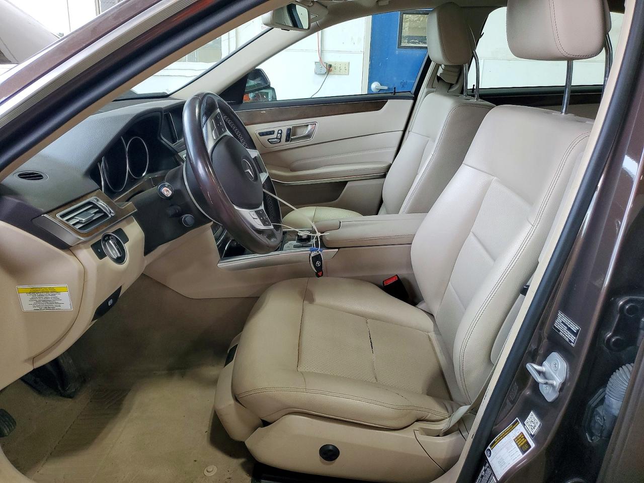 2014 MERCEDES-BENZ E 350 4MATIC photo 13