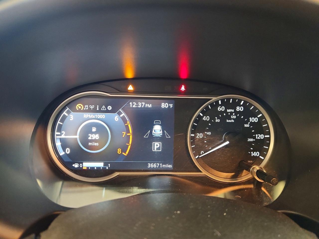 2019 NISSAN KICKS SR photo 17