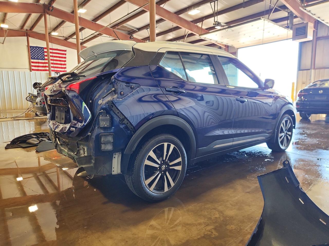 2019 NISSAN KICKS SR photo 5