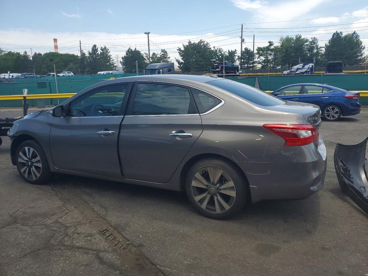 2016 NISSAN SENTRA SL photo 3