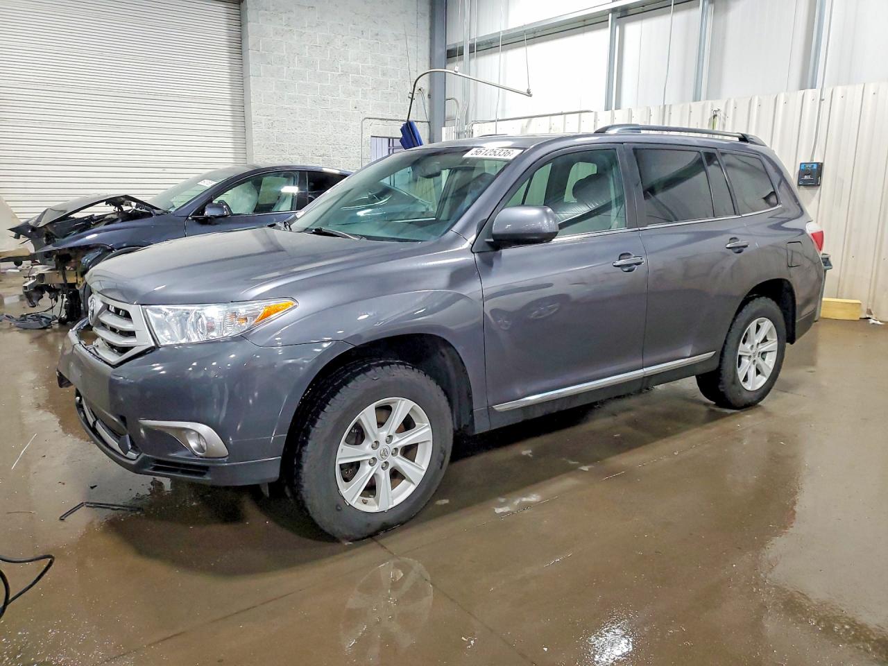 2013 TOYOTA HIGHLANDER