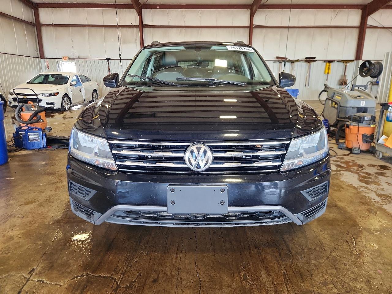 2021 VOLKSWAGEN TIGUAN SE photo 13