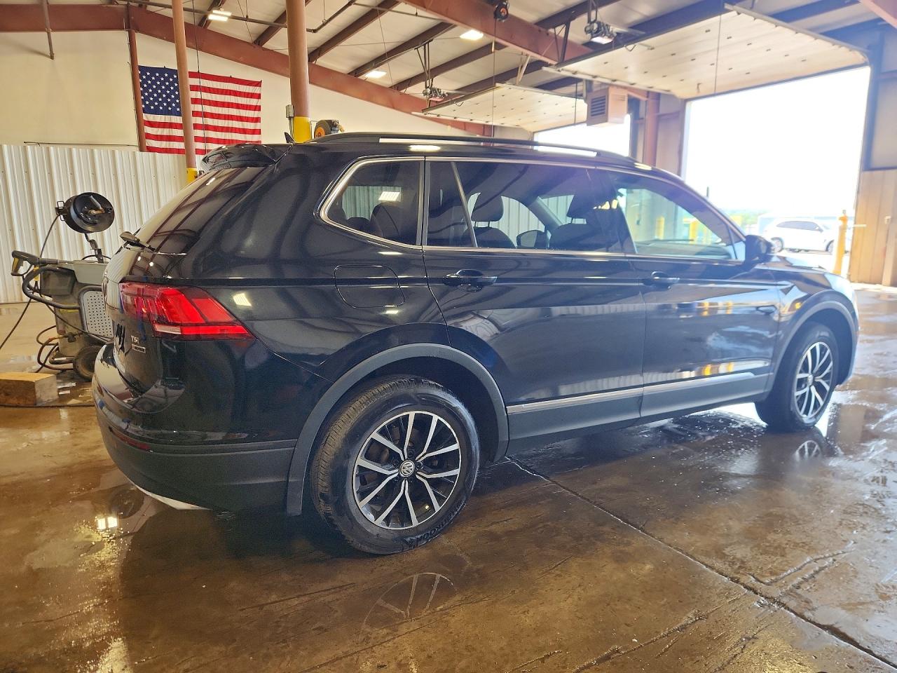 2021 VOLKSWAGEN TIGUAN SE photo 7