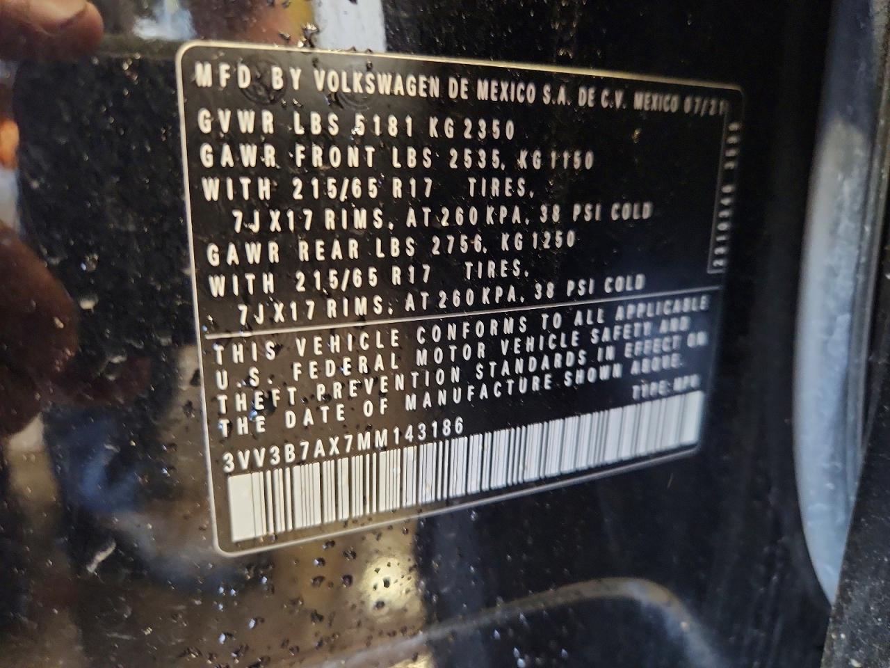 2021 VOLKSWAGEN TIGUAN SE photo 40