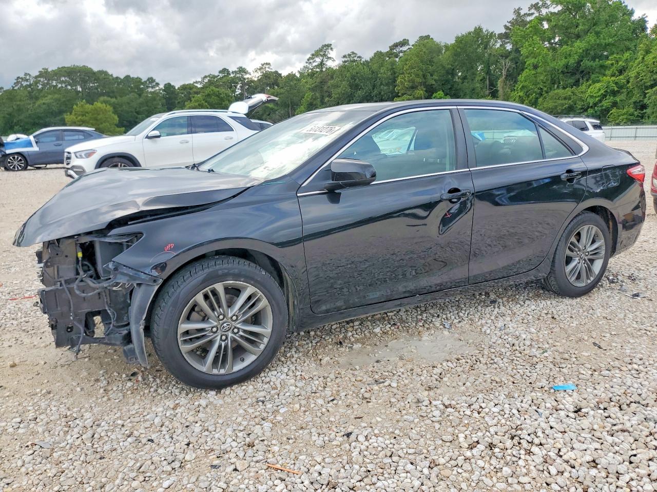 2017 TOYOTA CAMRY