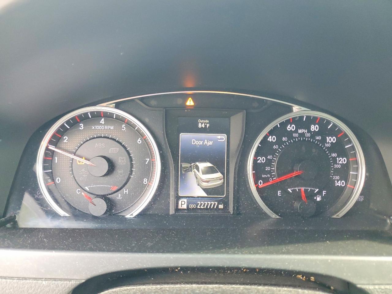 2017 TOYOTA CAMRY SE photo 25