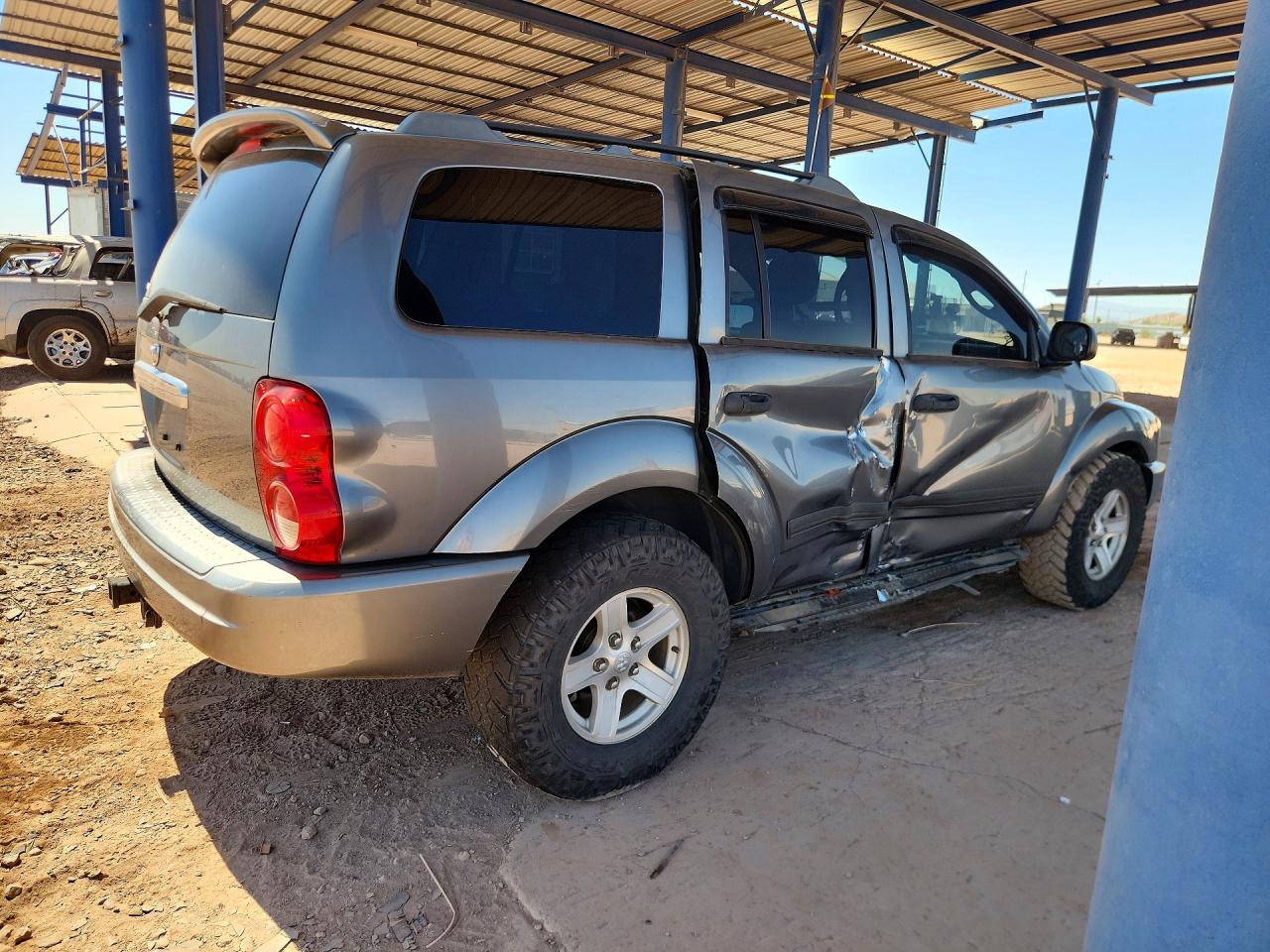 2006 DODGE DURANGO SLT photo 5