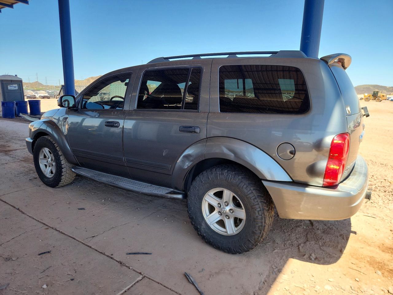 2006 DODGE DURANGO SLT photo 3