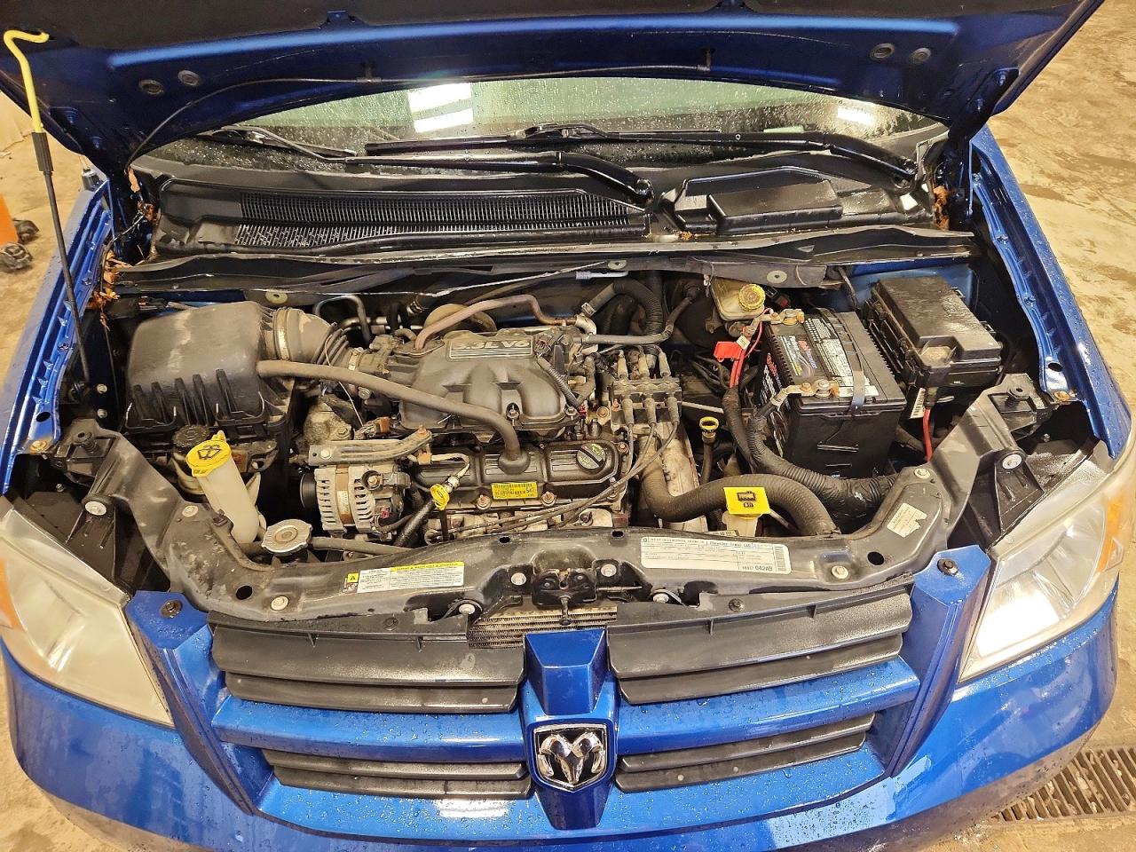 2010 DODGE GRAND CARAVAN SE photo 23