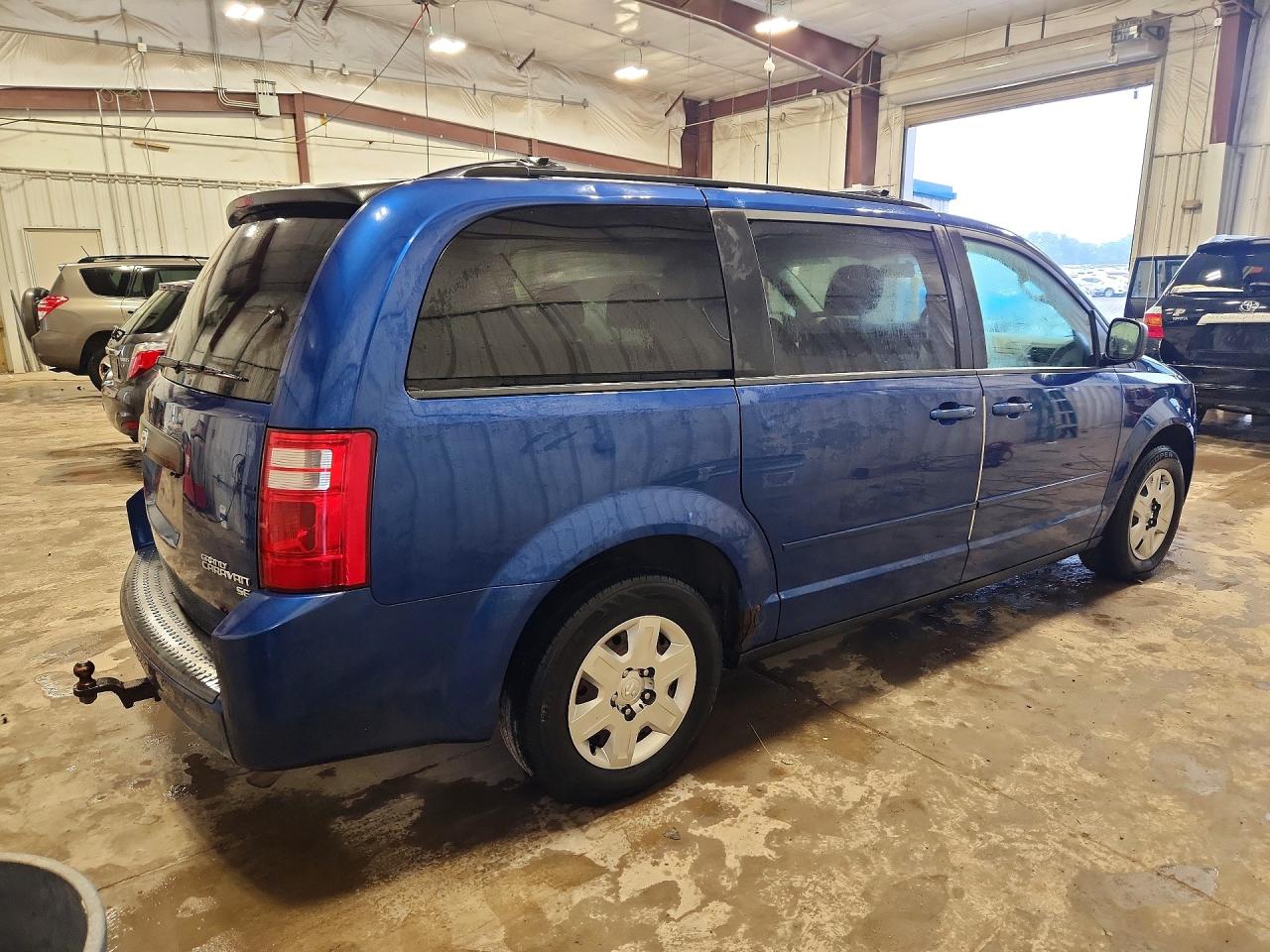 2010 DODGE GRAND CARAVAN SE photo 5