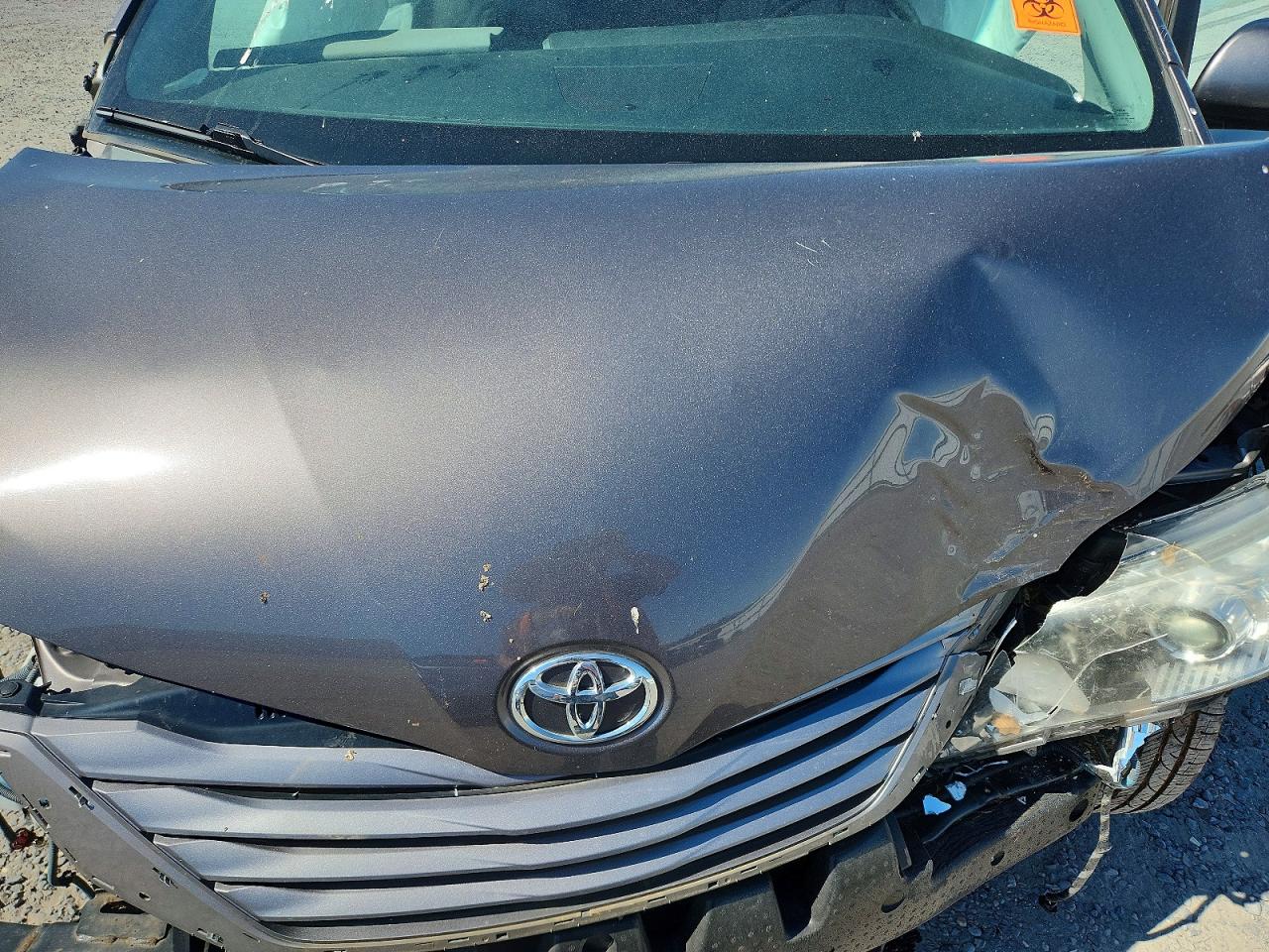 2016 TOYOTA SIENNA XLE PREMIUM 7-PASSENGER photo 21