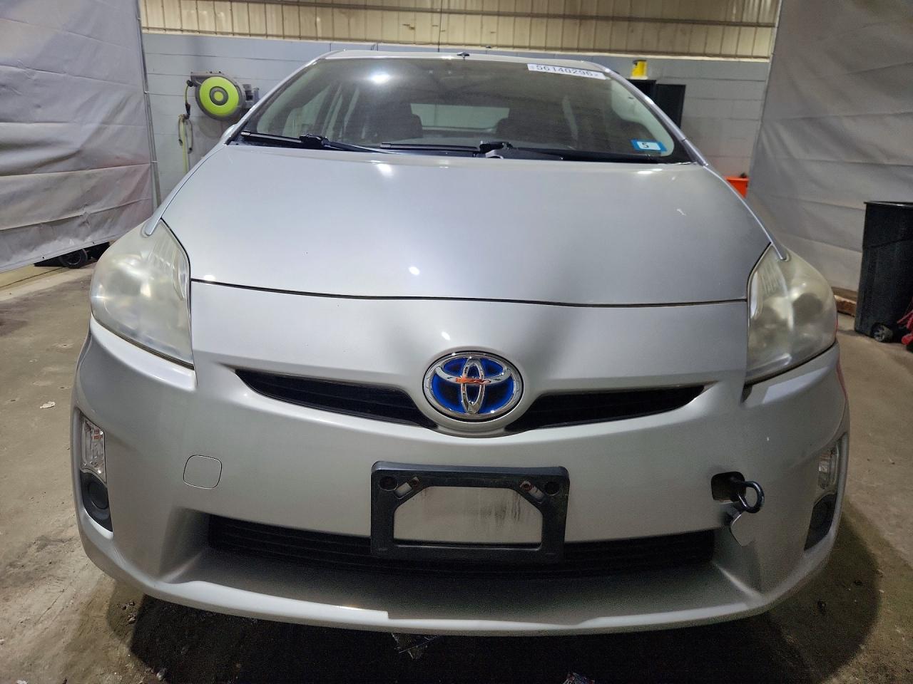 2011 TOYOTA PRIUS TWO photo 9