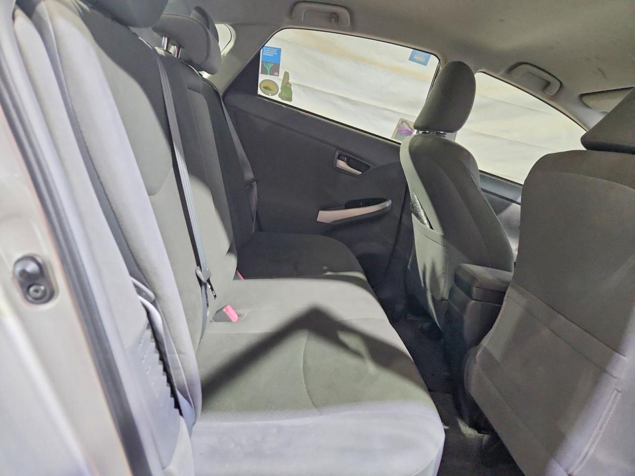 2011 TOYOTA PRIUS TWO photo 19