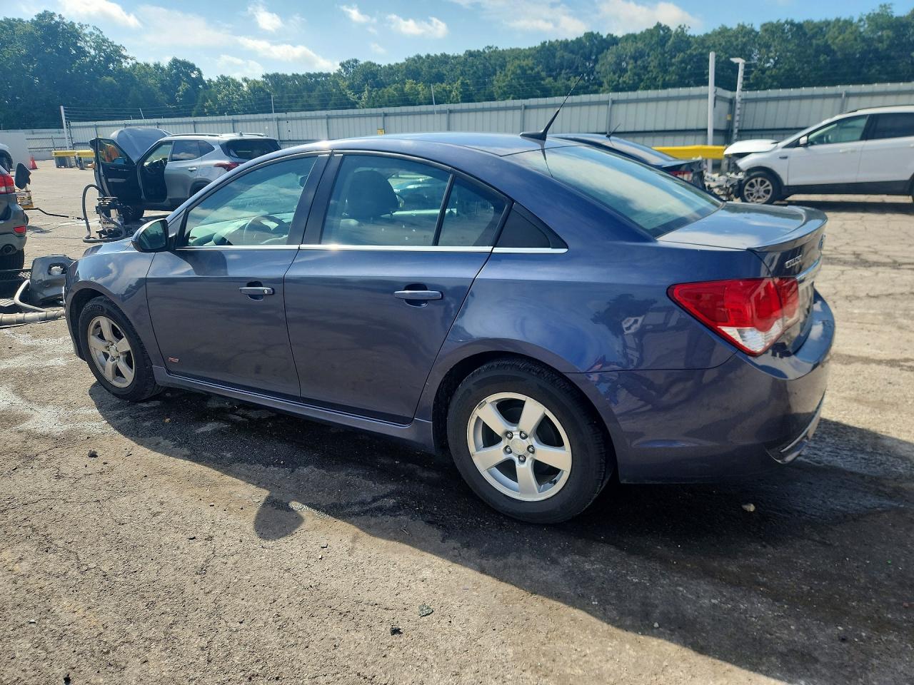 2014 CHEVROLET CRUZE LT photo 4