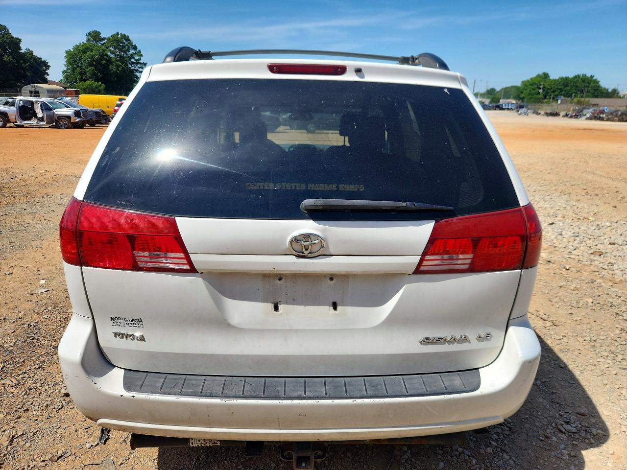 2004 TOYOTA SIENNA LE 7 PASSENGER photo 11