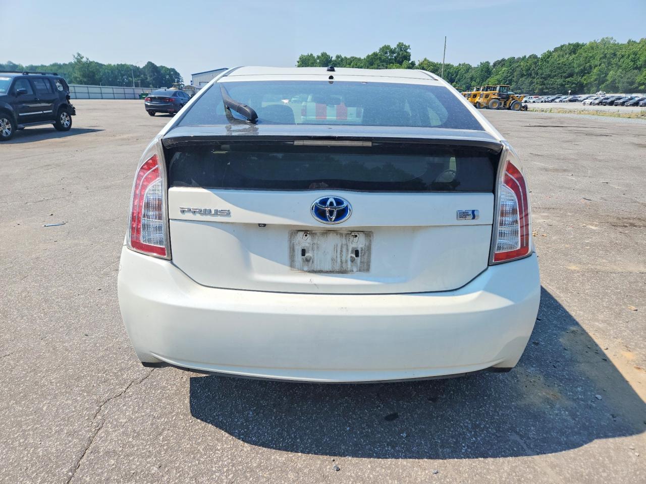 2015 TOYOTA PRIUS TWO photo 11