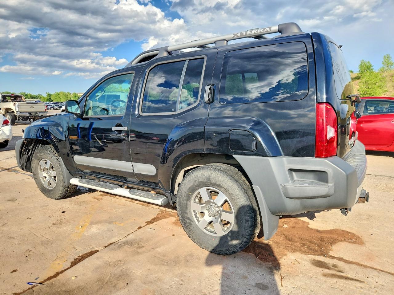 2013 NISSAN XTERRA X photo 2